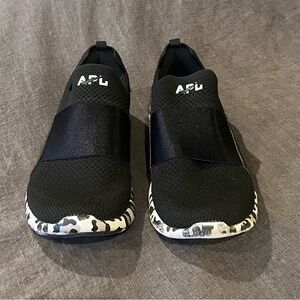 APL Techloom Bliss Slip on Sneaker